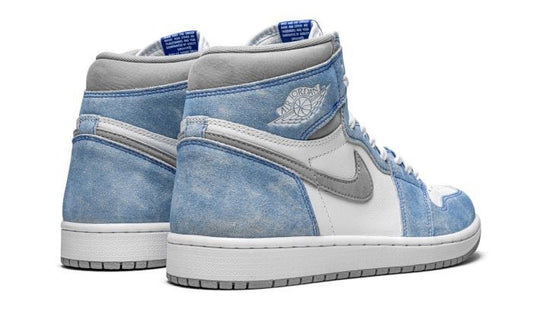 Nike Air Jordan 1 Retro High OG "Hyper Royal" Sneakers